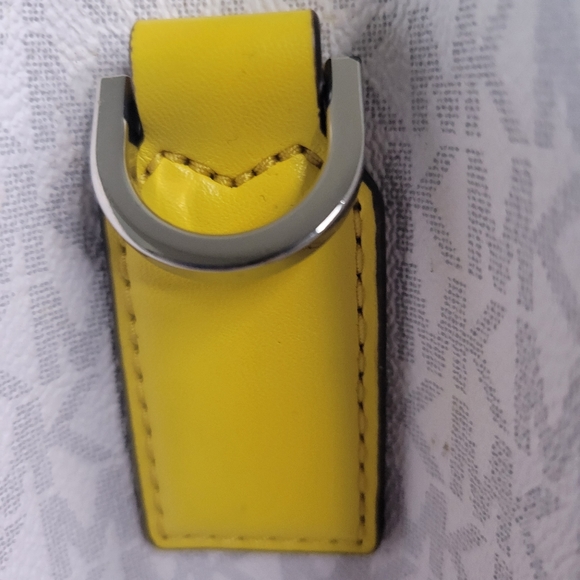 Michael Kors Kenly Large Signature Logo Tape Tote Bag - Picture 7 of 11